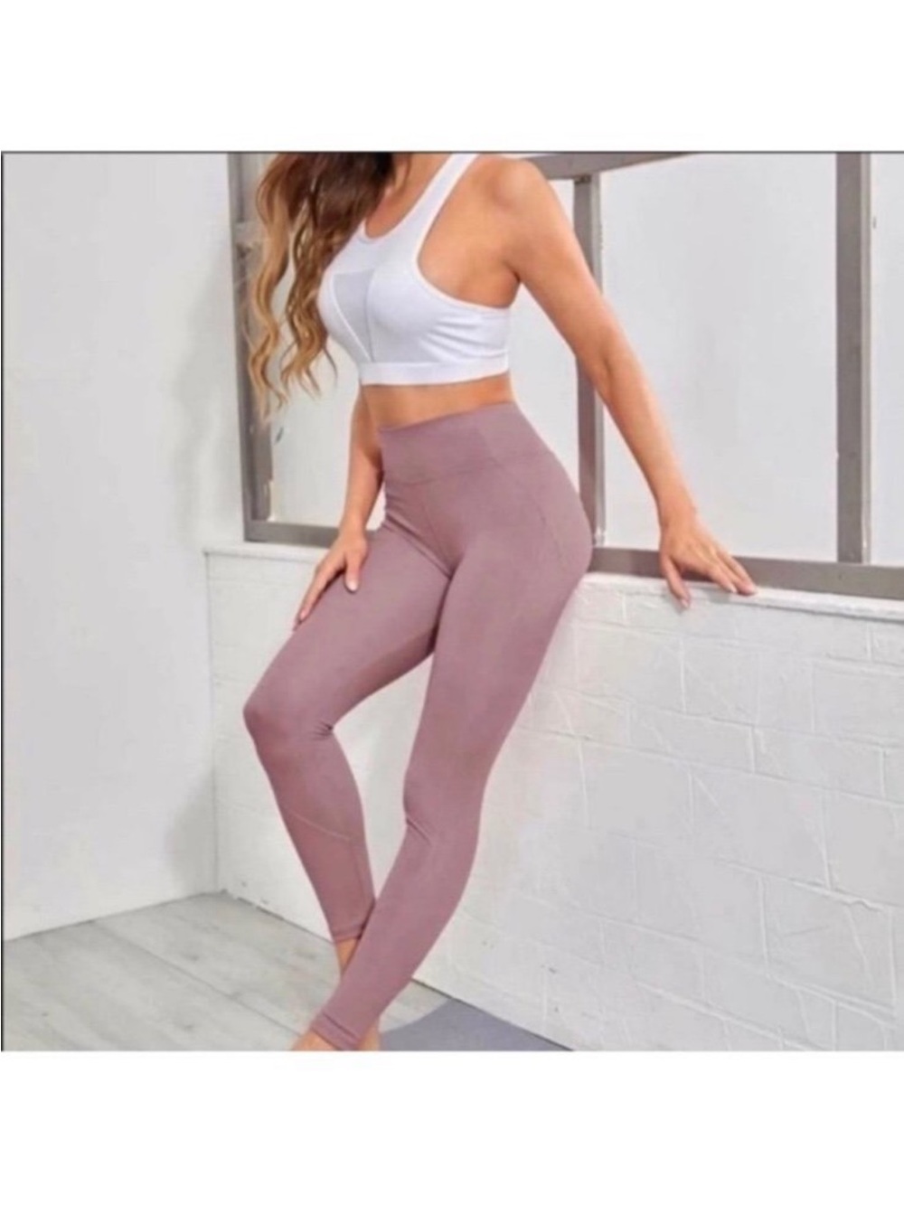 High-Waisted Leggings | Size: M
